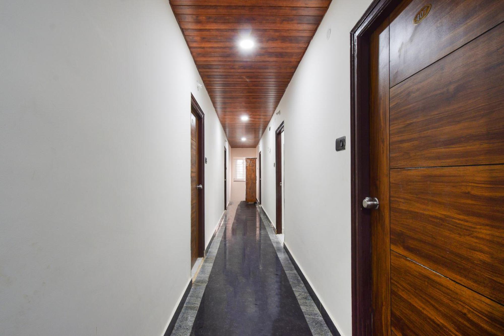 Super Collection O Gachibowli Phase - 1 Near Isb Hotel Bagian luar foto